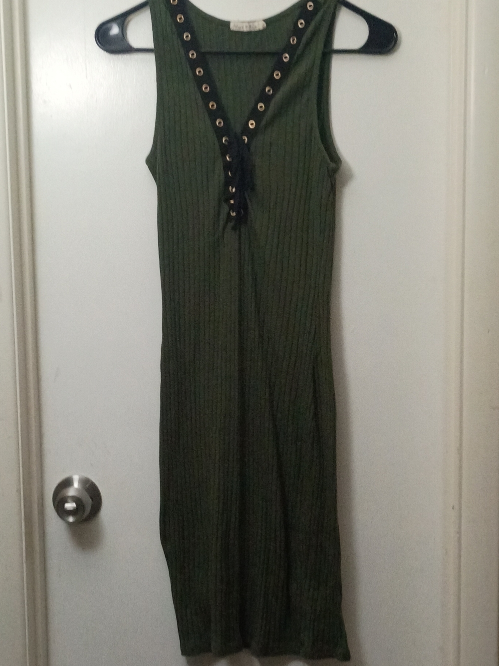 Sleeveless Olive Green Ribbed Lace-Up Midi Dress